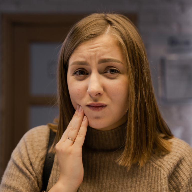 Diş Hekimine Ne Zaman Gitmeliyim? Belirti Belirti Tüm Diş Sorunları Rehberi