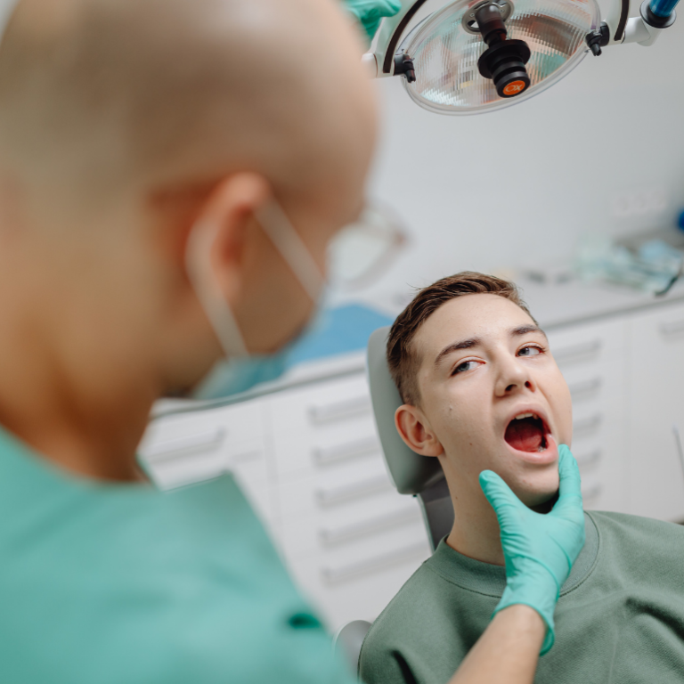 Diş Tedavilerinden Neden Korkarız